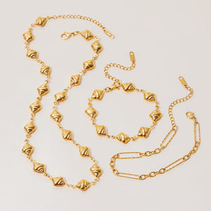 طقم مجوهرات أرتيڤيل سباركلينج شيك للنساء، قلادة ذهبية عيار 18 قيراط متعددة الطبقات على شكل خبز وسوار مشبك ورق قابل للتكديس - Product Image 2