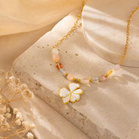 Collier Bohème Femme avec Breloque Fleur Coquillage, Faible MOQ, Plaqué Or 18K, Acier Inoxydable Anti-ternissement, Bijoux Perles Pierres Naturelles, Cadeau