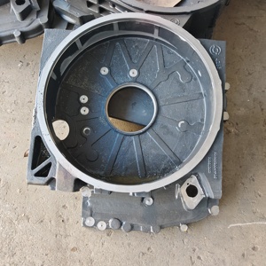 Boîtier <span class=keywords><strong>de</strong></span> volant moteur en fonte sur mesure, fabrication directe <span class=keywords><strong>de</strong></span> <span class=keywords><strong>fonderie</strong></span> OEM, moulage en sable, pièce <span class=keywords><strong>de</strong></span> rechange pour moteur diesel Cummins N14 855 - Product Image 3