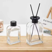 En gros, Ensemble diffuseur à bâtonnets en verre de luxe, Bouteille de parfum d'huiles essentielles d'aromathérapie premium, Bâtonnets, Sérums de soin pour la peau en flacon roll-on