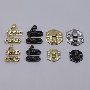 อุปกรณ์ล็อคกระเป๋า ฮาร์ดแวร์โลหะ สไตล์คลาสสิก สีทอง สีเงิน สีบรอนซ์ หัวเข็มขัดรูปแจกัน หัวเข็มขัดไทปิง ตะขอสีเขียวขนาดเล็ก สำหรับกล่องไม้ - Product Image 4