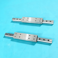 Rail de guidage linéaire en acier à vitesse réglable, roulement de haute précision 0,5 mm, 1-80 m/min, assemblage automatique de modules photovoltaïques
