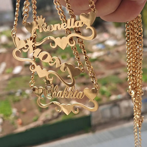 Collana con Ciondolo a Cuore Personalizzabile con Nome, Gioielli alla Moda per Donne e Ragazze, Collana con Iniziale in Acciaio Inossidabile Placcato Oro - Product Image 2
