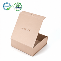 Boîte cadeau à fermeture magnétique avec logo personnalisé de haute qualité, boîte rigide en carton magnétique pliable pour l'emballage de produits cosmétiques et de soins de la peau
