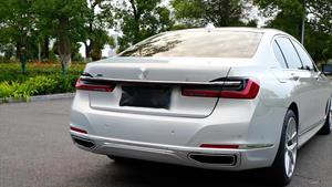 Nuovo Arrivo 2025 per <span class=keywords><strong>BMW</strong></span> Serie <span class=keywords><strong>7</strong></span> F01/F02 2008-2016 Facelift a G11/G12 LCI Bodykit di Lusso con Luci a LED e Paraurti Plug and Play - Product Image 5