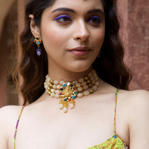 Gold Tone Temple Choker with Earrings Adjustable Indian Ethnic Bridal Wedding Festival Jewelry <b>Statement</b> <b>Necklace</b> Set - Product Image 3