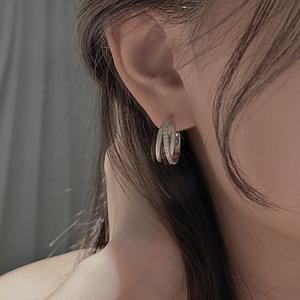 Boucles d'oreilles en argent pur S925, design de niche, luxe léger, or rose incrusté de croix de style antique, tendance et personnalisées - Product Image 2