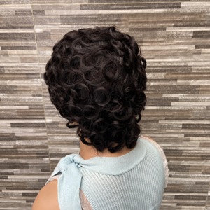 Venta al por mayor <span class=keywords><strong>de</strong></span> pelucas <span class=keywords><strong>de</strong></span> cabello humano Remy brasileño <span class=keywords><strong>de</strong></span> corte pixie corto para mujeres negras, barato sin encaje hecho a máquina corte pixie - Product Image 4