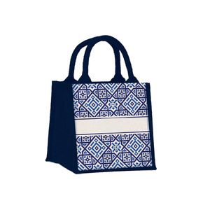 Sac fourre-tout élégant en jute, finition tissée à la main, grand intérieur, poignées durables, fermeture éclair, personnalisable pour le shopping quotidien et le transport décontracté - Product Image 1