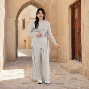 Set Sportivo in Jersey Morbido con <span class=keywords><strong>Top</strong></span> con Laccetti Laterali e Pantaloni a Gamba Larga per Donna, Abbigliamento Casual e Loungewear di Loriya Abaya - Product Image 3