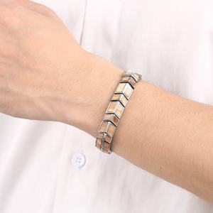 Bracelet en bois fait main personnalisé de luxe pour hommes Bracelets en bois à la mode en acier inoxydable Pulsera De Madera - Product Image 6