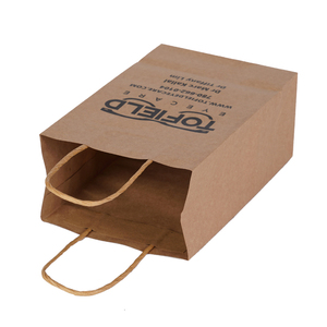 Bolsa de papel kraft de embalaje marrón con logotipo de impresión personalizada con asa de papel retorcido para regalos, alimentos y bebidas - Product Image 4