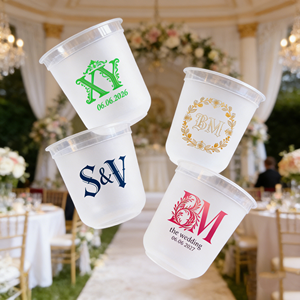 Vasos de Boda Personalizados de Fábrica de 10oz, Reutilizables, Transparentes, de PP, de Pared Simple, con Impresión UV, de 90mm, 2027, con Monograma de Novia - Product Image 1
