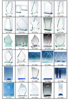Trophée vert jade en verre quadrilatère régulier pas cher prix plaque colorée remise des diplômes cadeau d'entreprise
