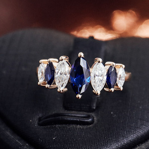 <span class=keywords><strong>Bague</strong></span> de fiançailles personnalisée en <span class=keywords><strong>saphir</strong></span> <span class=keywords><strong>et</strong></span> moissanite, <span class=keywords><strong>diamant</strong></span> moissanite, <span class=keywords><strong>bague</strong></span> de mariage de luxe en or 10 carats, création de designer - Product Image 6