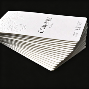 Colgantes de cartón en relieve lujo personalizados, <span class=keywords><strong>etiquetas</strong></span> bordadas, accesorios de <span class=keywords><strong>ropa</strong></span> plegables a medida - Product Image 2