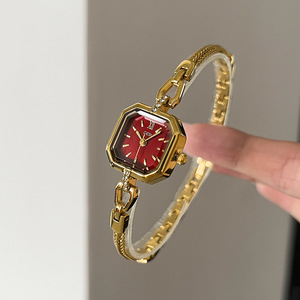 Reloj de Mujer con Esfera Cuadrada Elegante, Retro, Minimalista, de Lujo, de Aleación, con Movimiento de Cuarzo - Product Image 1
