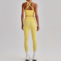 Ensemble de yoga TongJoes : Débardeur de sport uni, Lingerie, Pantalon taille mi-haute avec design fessier galbant, Devant froncé, Logo, Taille élastique