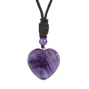 Collier en forme de cœur en pierre sculptée Pendentif en quartz Chakra avec cordon Amulette Bijoux en cristal de guérison