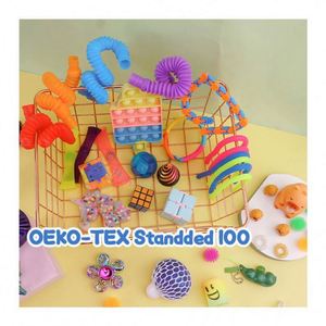 ชุดของเล่นเสริมพัฒนาการแบบสุ่ม 42 ชิ้น พรีเมียม ทำจากโลหะและซิลิโคน ของเล่นแปลกใหม่ บรรเทาความเครียดอย่างสมบูรณ์แบบ เหมาะสำหรับผู้ใหญ่ - Product Image 4