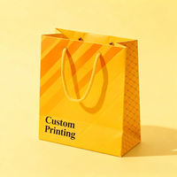 Sacs de courses en papier kraft recyclables en gros, taille personnalisée, poignées robustes, impression de qualité supérieure pour l'emballage de détail