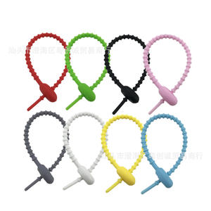 Attache-câble en caoutchouc souple Yuechuangcheng 15 cm, style enrouleur coloré pour sangle suspendue en feutre, porte-clés DIY en tissu non tissé - Product Image 1