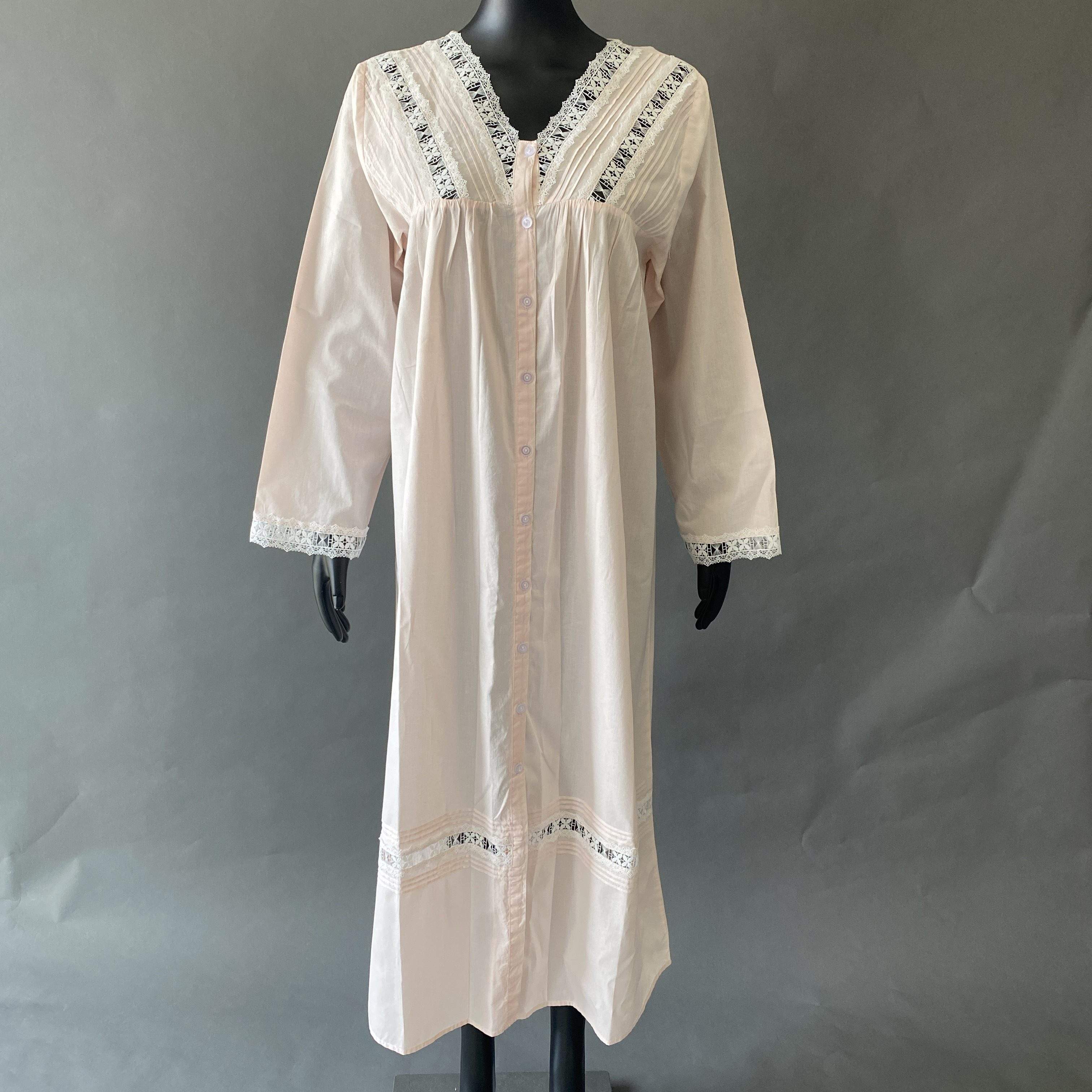 Elegant Victorian Nightgown Cotton Long Sleeve Sleepwear