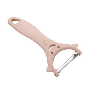 Pelador de Frutas Multifuncional Gris con Cuchilla de Acero Inoxidable para Uso en la Cocina, Origen Zhejiang 8021 - Product Image 3