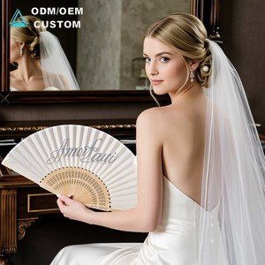 Abanicos de Boda Personalizados al por Mayor para Mujer, Abanicos Plegables de Madera y Bambú Hechos a Mano - Product Image 1