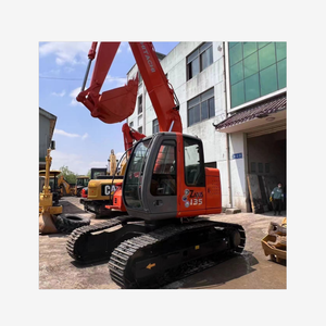 Oferta Especial: Excavadora Hidráulica de Cadenas Hitachi ZX135 de 13.5 Toneladas, 100% Original de Japón, Usada, con Motor y Bomba de Engranajes - Product Image 4