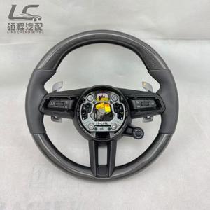 Volant en cuir de luxe, design sportif en fibre de carbone, écran LED, couleur personnalisée, directement de l'usine, pour <span class=keywords><strong>Porsche</strong></span> - Product Image 5