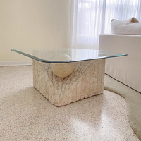 Table Basse/Salle à Manger Irrégulière de Luxe et Moderne, Minimaliste, avec Plateau en Verre et Piètement en Travertin Naturel en Forme d'Éventail