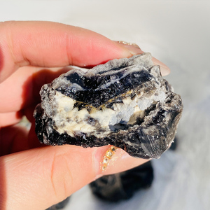 Cristalli di <span class=keywords><strong>Fluorite</strong></span> Nera Naturale all'Ingrosso, Pietre Grezze Intagliate e Lucidate per Regali e Decorazioni - Product Image 3