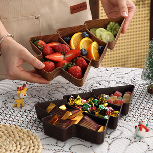 Assiette de service réutilisable en plastique à motif bois de Noël, pour fruits, noix et bonbons, idéale pour les réceptions de Noël à la maison - Product Image 3