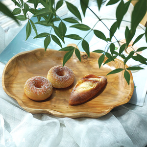 Plato de madera de cedro hecho a mano con forma de calabaza de 30x27x4cm para servir frutas en Halloween, bandeja decorativa para la mesa del hogar. - Product Image 3