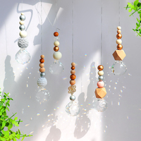 Manik-manik Kayu Buatan Tangan Kristal Suncatcher Hiasan Gantung Pembuat Pelangi Dekorasi Jendela untuk Rumah