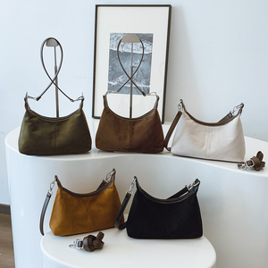 Winter and Autumn Design Customized Wallet Moon Tote Bag Brand Handbag Fashion Women's Shoulder Bag - Product Image 4