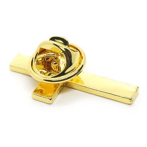 เข็มกลัดรูปกางเขนสีทองแบบกำหนดเองสำหรับติดหมวก - Product Image 2