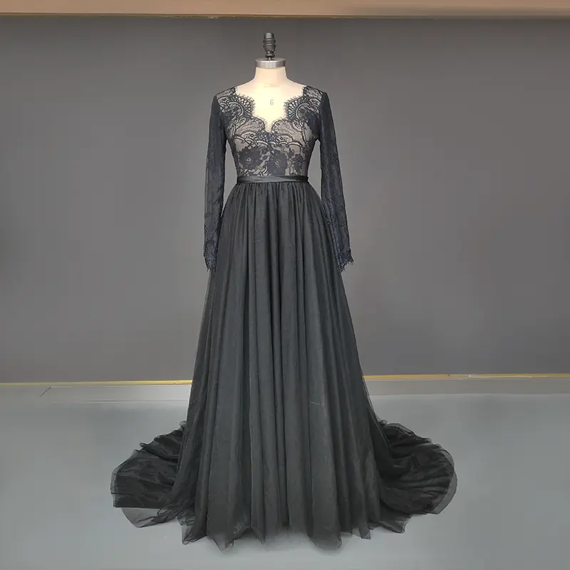 100% foto reali di alta qualità nero gotico maniche lunghe pizzo a-line abito da sposa per le donne basso schiena Tulle abiti da sposa 2024