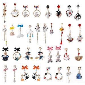 Серьги-гвоздики в виде кролика - Product Image 1