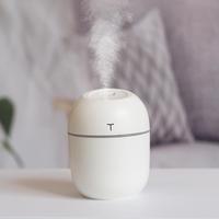 Mini humidificateur de bureau silencieux 36 dB en plastique 36 V USB avec veilleuse et logo personnalisé pour la maison et la voiture, dispositif de réapprovisionnement en eau