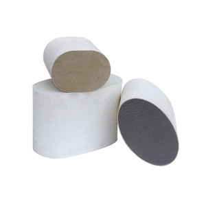 <span class=keywords><strong>Catalyseur</strong></span> universel pour <span class=keywords><strong>voiture</strong></span> le plus vendu, substrat céramique 200/300/400 CPSI pour la purification des gaz d'échappement - Product Image 1