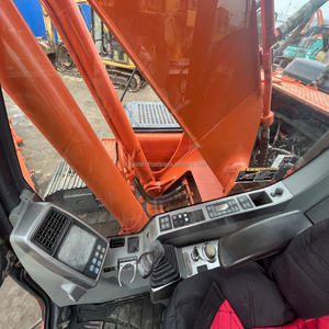 Excavadora de cadenas Doosan DX225LC de 22 toneladas, usada, original de Corea, modelo 2020, equipada con PLC y motor para construcción. - Product Image 5