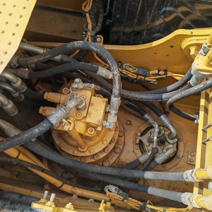 รถขุดไฮดรอลิกตีนตะขาบ CAT 329GC มือสองคุณภาพสูง น้ำหนัก 29 ตัน ยี่ห้อแคตเตอร์พิลลาร์ สำหรับงานก่อสร้าง - Product Image 5