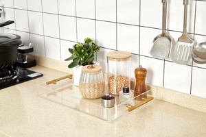 Bandeja de Servir Transparente de Acrílico Ecológico con Asas Doradas 12"x16" Multiusos, Duradera y Ligera para Café, Jugos y Más - Product Image 5