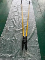 Pioche à piquets isolée à manche en fibre de verre haute tension, outil de creusement manuel à double lame, équipement de sécurité pour électriciens