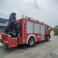 Camion de sauvetage multifonctionnel SINOTRUK HOWO 8CBM avec grue à flèche articulée de 5t, véhicule de pompiers