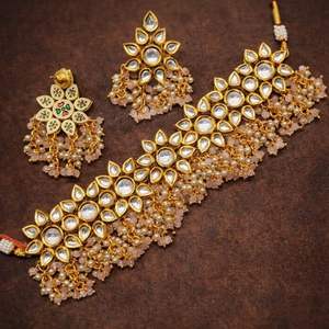 Conjunto de Joyería Nupcial Tradicional India de Cobre con Collar Étnico Kundan y Pendientes a Juego para Mujer - Product Image 2