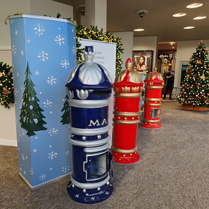 Grande boîte aux lettres de Noël en fibre de verre, décorations extérieures, fournitures pour centres commerciaux, repère peint, thème Père Noël - Product Image 1