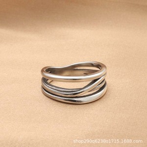 Bague géométrique en acier inoxydable pour homme, design vintage argenté multi-spirales, bijou cadeau - Product Image 3